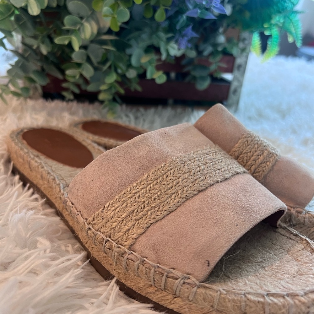 Halston Heritage Tan Espadrille Slides in GUC